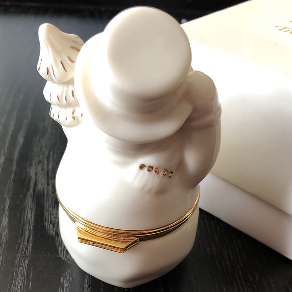 Mint Lenox Treasures The Snowman’s Surprise Box - Picture 4 of 8